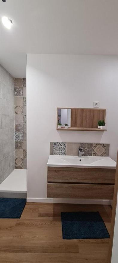 Les Olivettes - Appartement Calme Au Coeur D'อ็องดูซ ภายนอก รูปภาพ